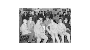 布赫、郝建秀同志來我校視察工作